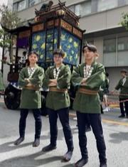 お祭りに参加している様子の画像4