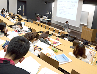 「医療」「経営」「情報・データ分析」の3分野を横断的に学ぶ